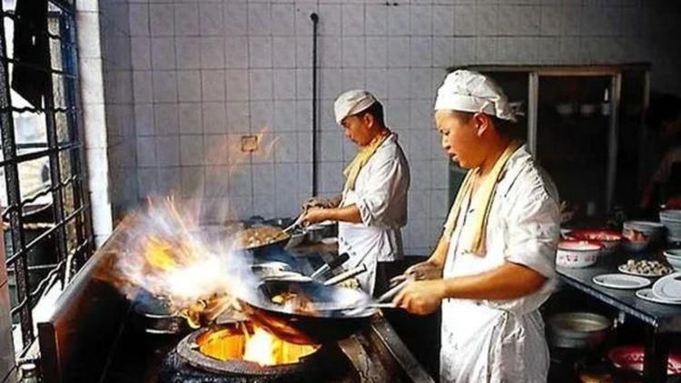 男武警私gay网站的